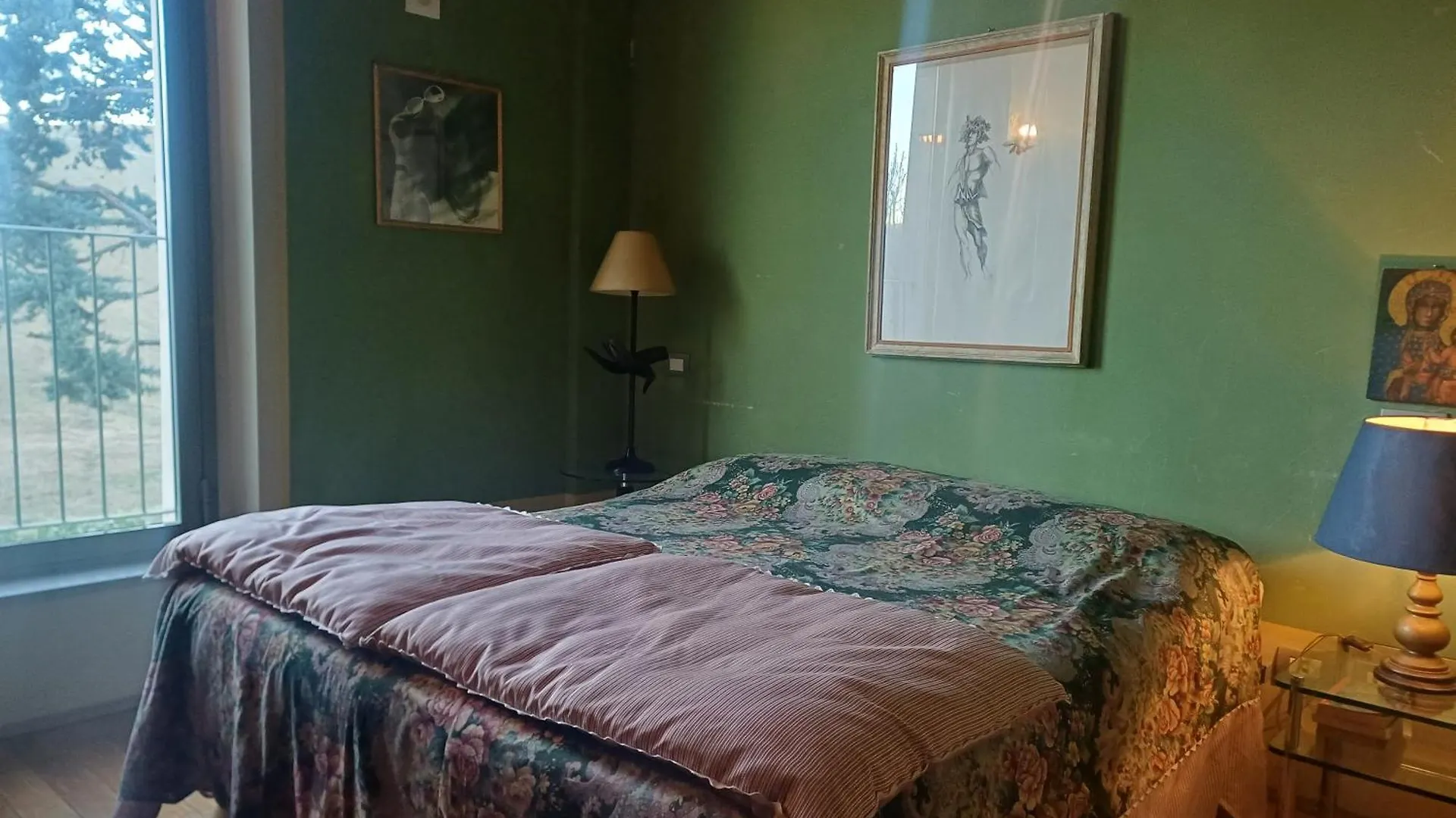 Farm stay Agriturismo Casa Delle Viole Fornovo di Taro Italy