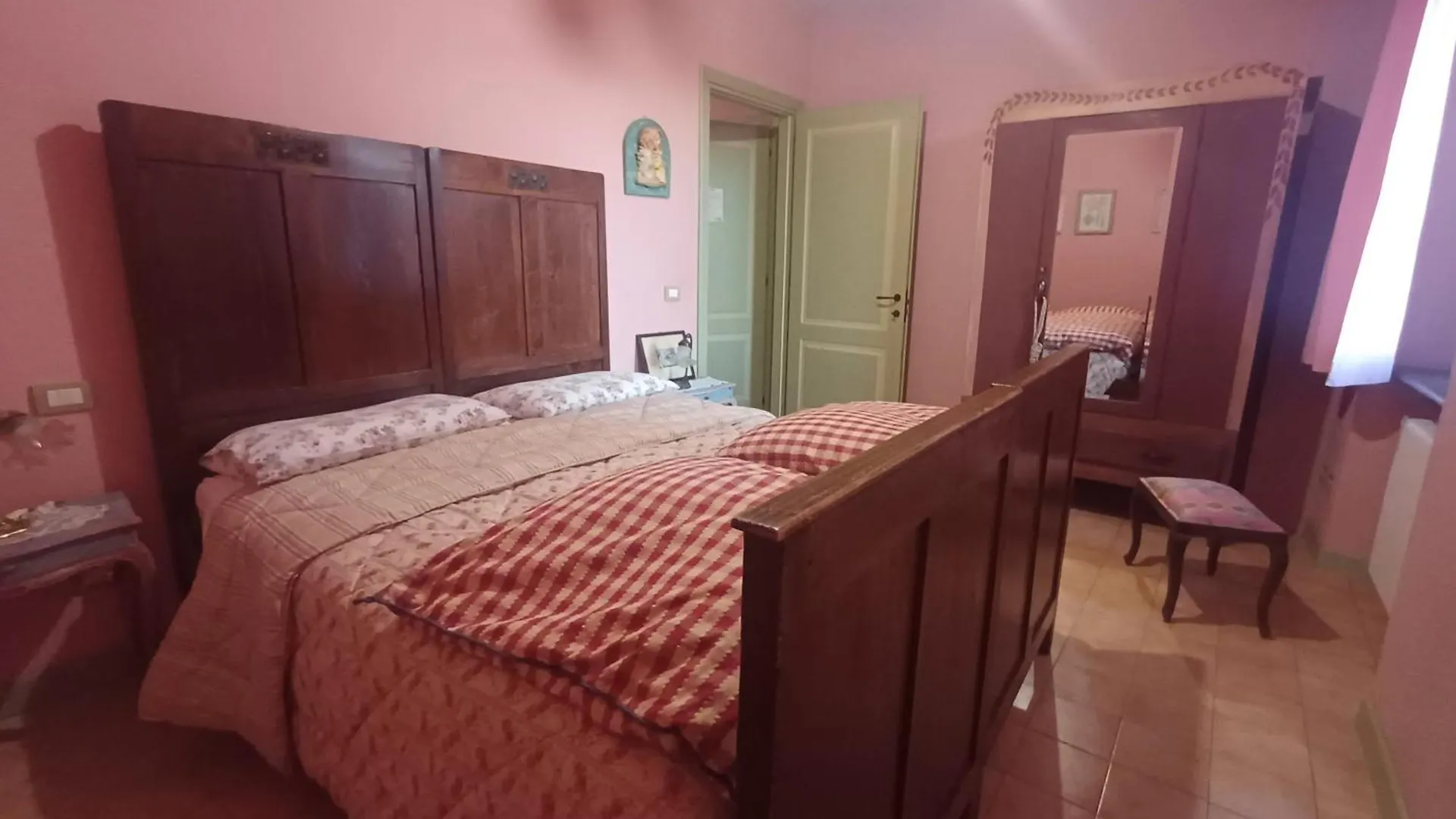 Farm stay Agriturismo Casa Delle Viole Fornovo di Taro Italy